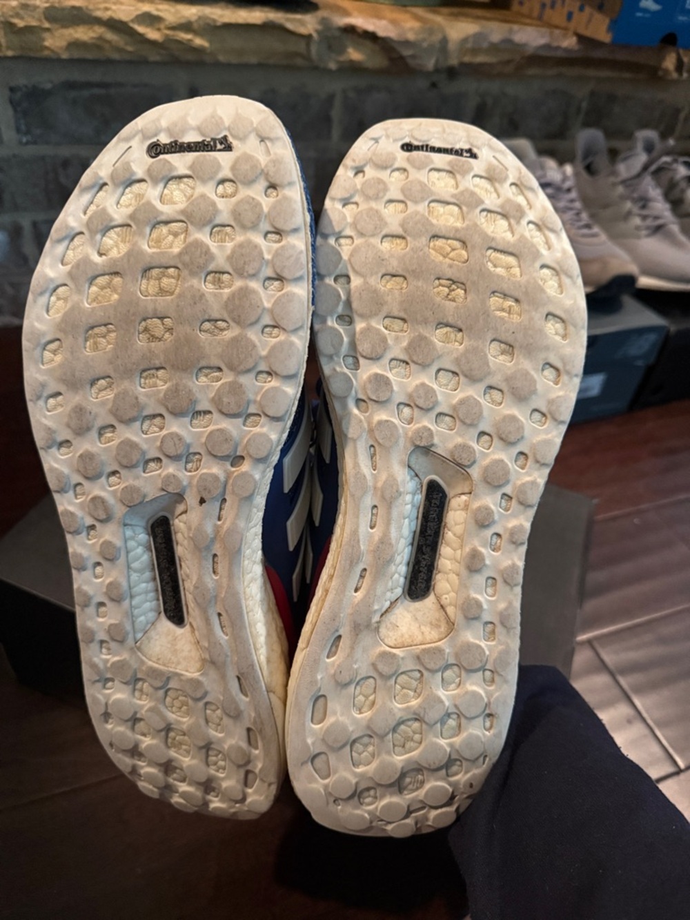 Adidas UltraBoost - Picture 3 of 4